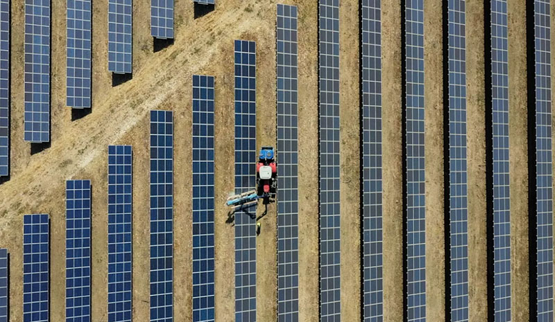 Hvordan påvirker Saharas støv solenergi?